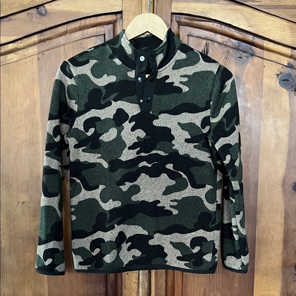 Old Navy Boys Green and Black Camouflage Crewneck Sweater 10-12